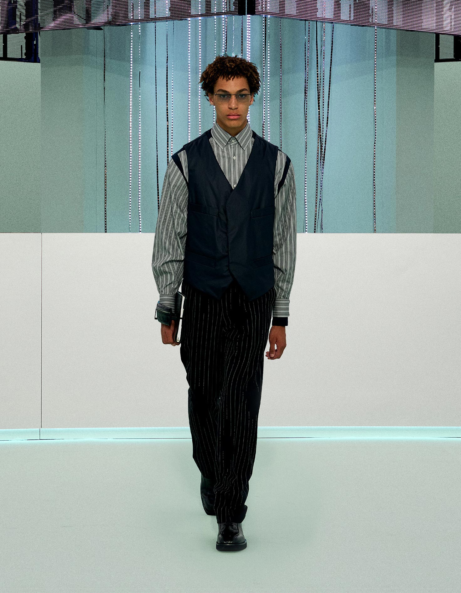 zakelijke look boss milaan fashion week heren