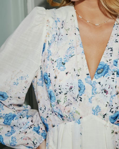 Neo Noir jurk met bloemenprint