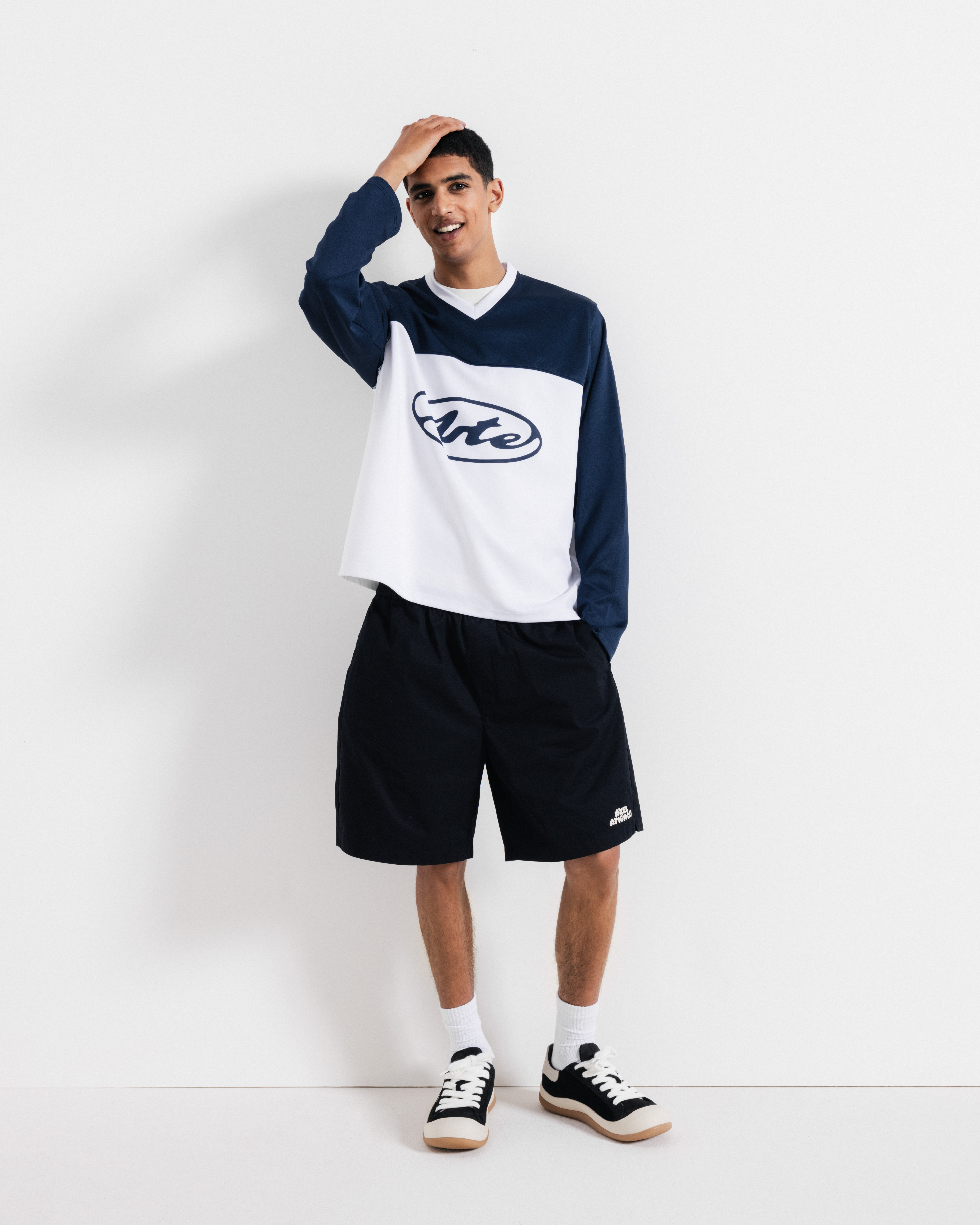 Model met varsity-look van Arte Antwerp