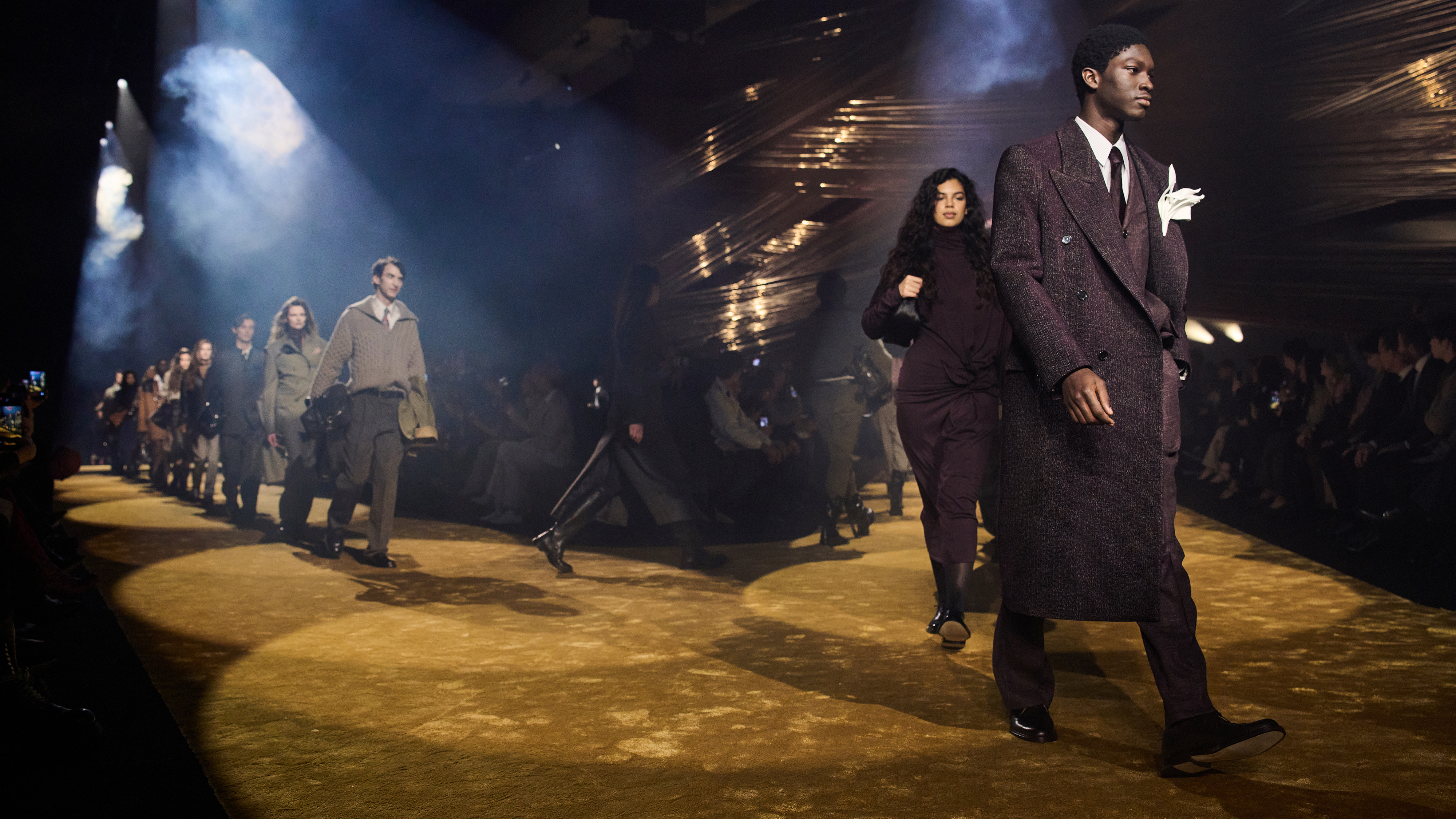 boss lente zomer show 2026 milan fashion week
