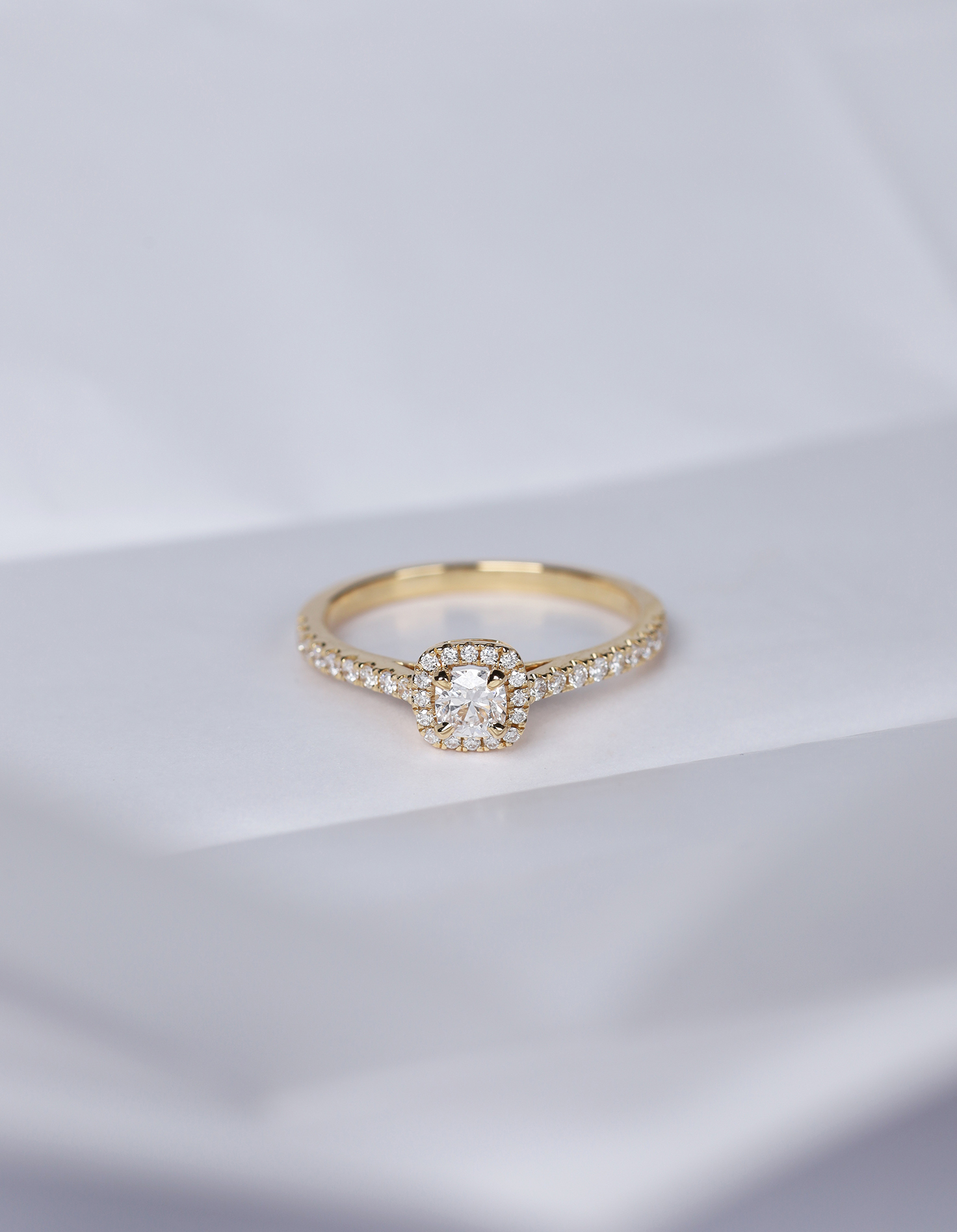 ring diamond point exclusief bij de bijenkorf