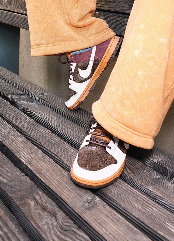 Bruine Salomon sneakers voor heren koop je online bij de Bijenkorf