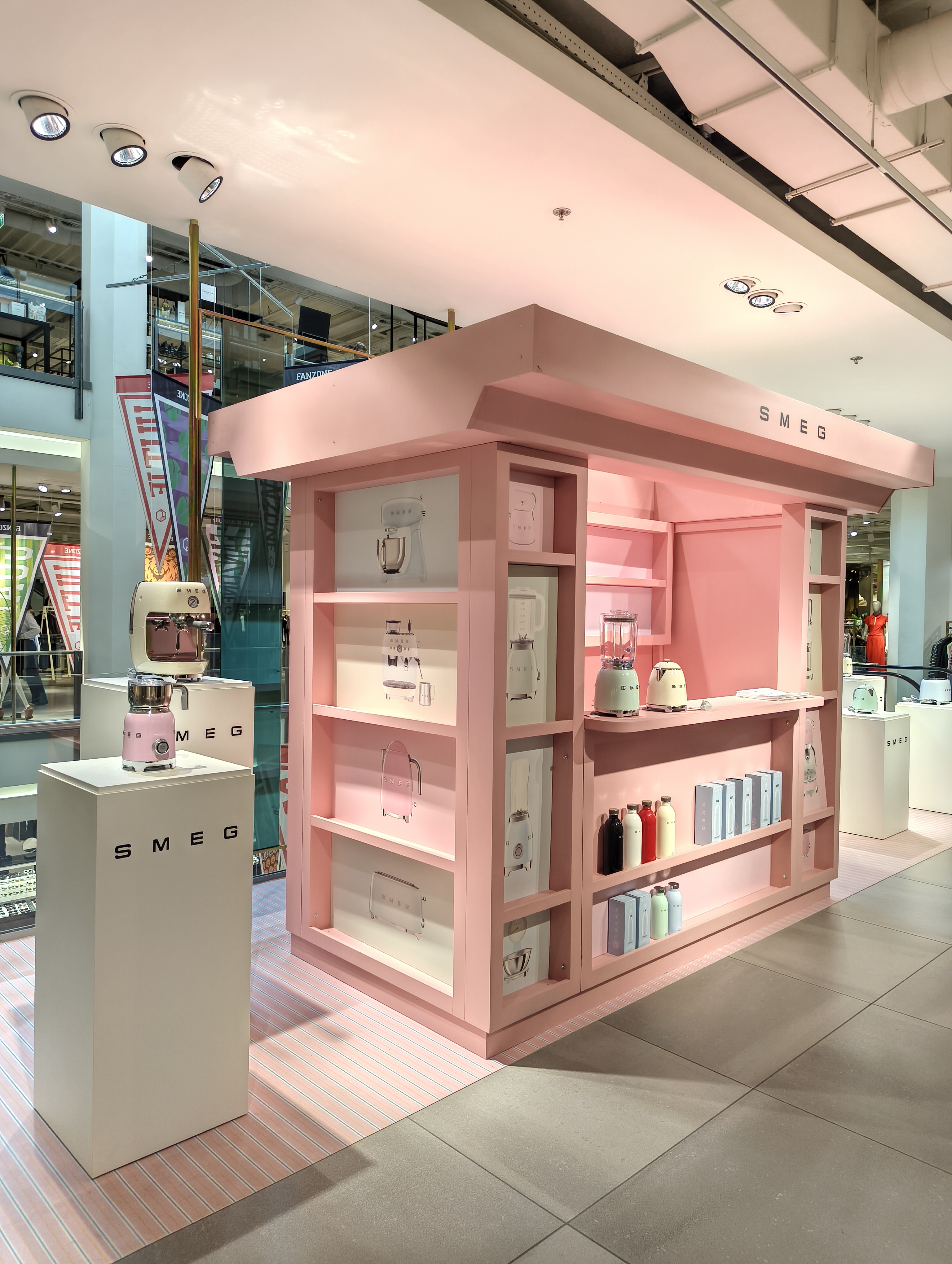 SMEG Kiosk Bijenkorf