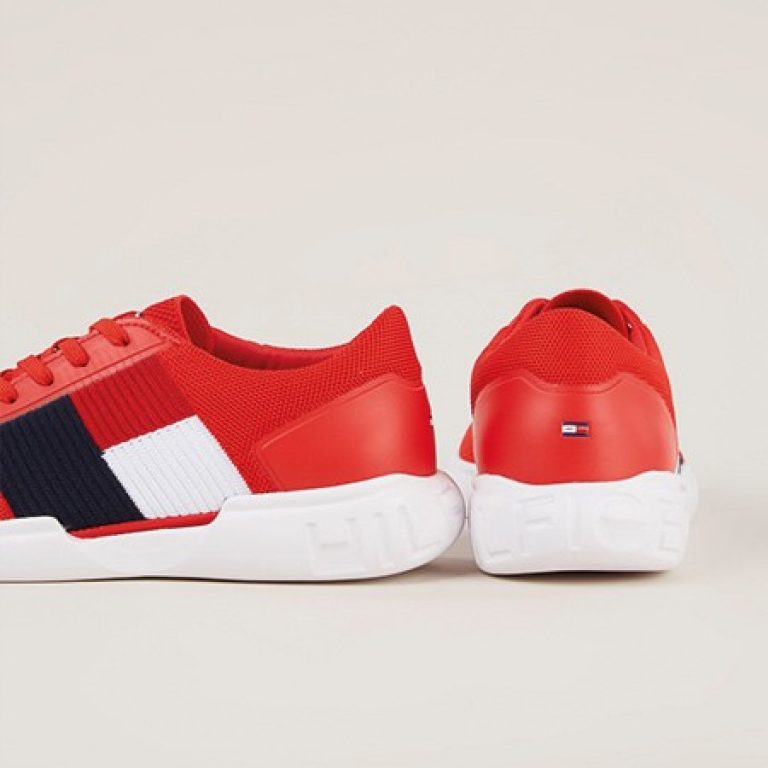 asics bijenkorf